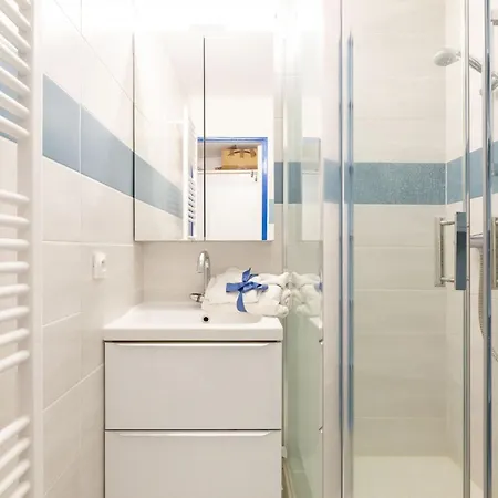 Appartement Le Village - E1103 By Interhome Saint-Raphaël