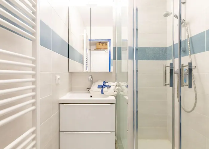 Apartman Le Village - E1103 By Interhome Saint-Raphaël