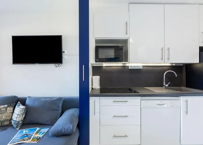 Le Village - E1103 By Interhome Сен-Рафаэль